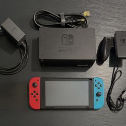 Nintendo Switch Bundle w/ Games & Accessories