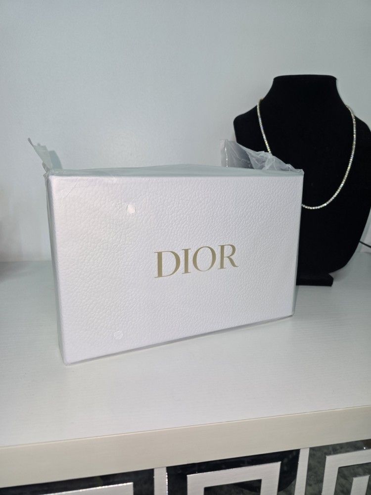 Dior Beauty Raffia Shoulder Bag