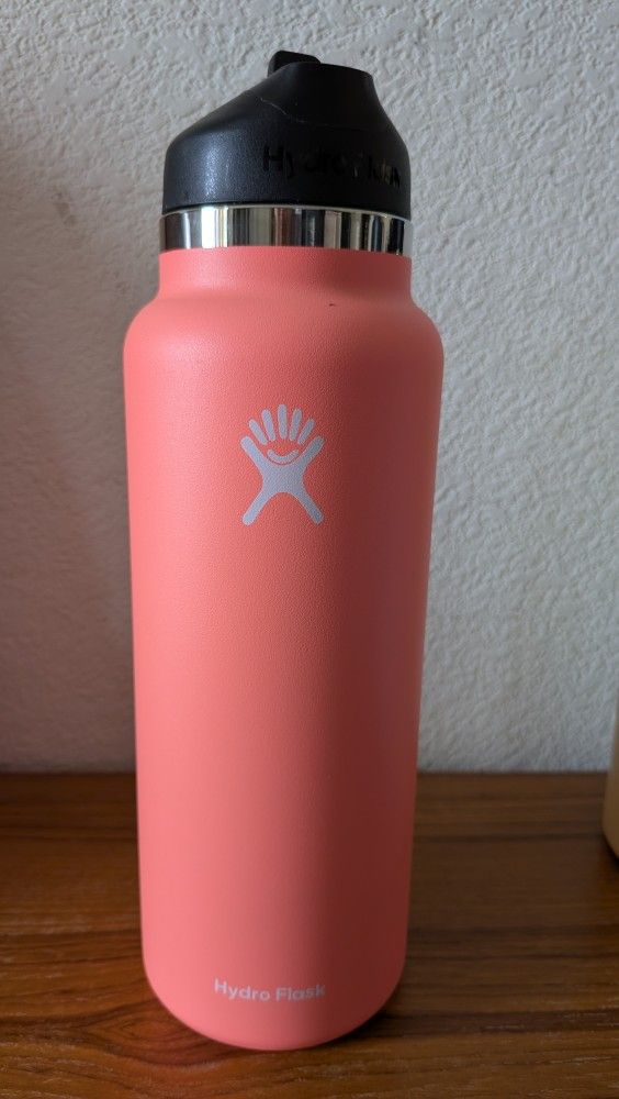 32oz And 40oz HydroFlasks Brand New Need Gone Asap