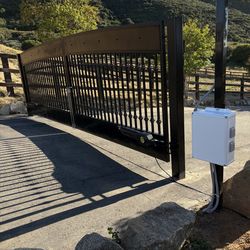 SOLAR GATE MOTOR SYSTEMS FOR SALE