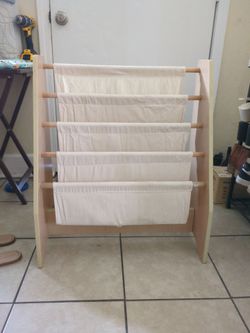 Kids cloth bookshelf