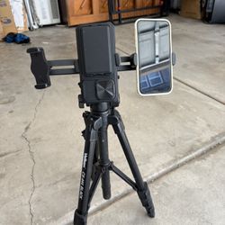Phone stand for live streaming