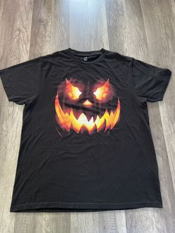 Black and orange Halloween t-shirt #HalloweenVibes sizeXL #90