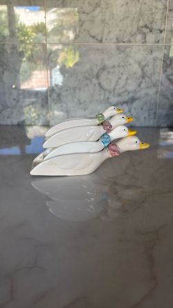 Vintage J.S.N.Y.  nesting duck measuring cups set