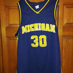 MENS XL UNIVERSITY OF MICHIGAN NO.30 SLEEVELESS JERSEY FROM FOOT LOCKER 