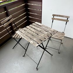 Outdoor Table & Chairs (Negotiable!)