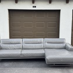 🛋️ Sofa/Couch Sectional - Leather - Natuzzi - Like New - Delivery Available 🚛