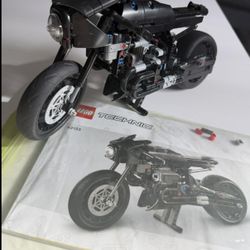 LEGO Technic The Batman Batcycle Set 42155
