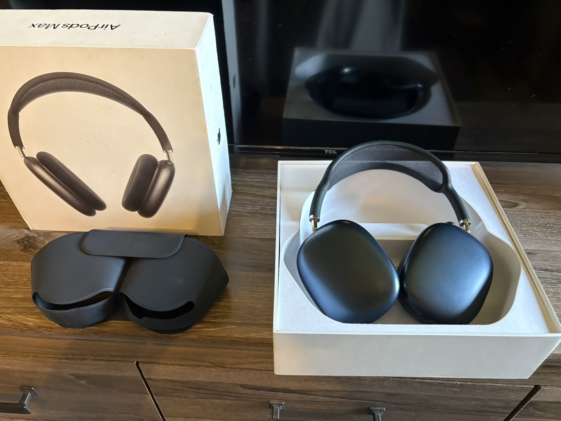 Apple Headphones