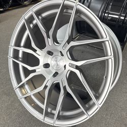 Rohana En Color Silver Brillante 