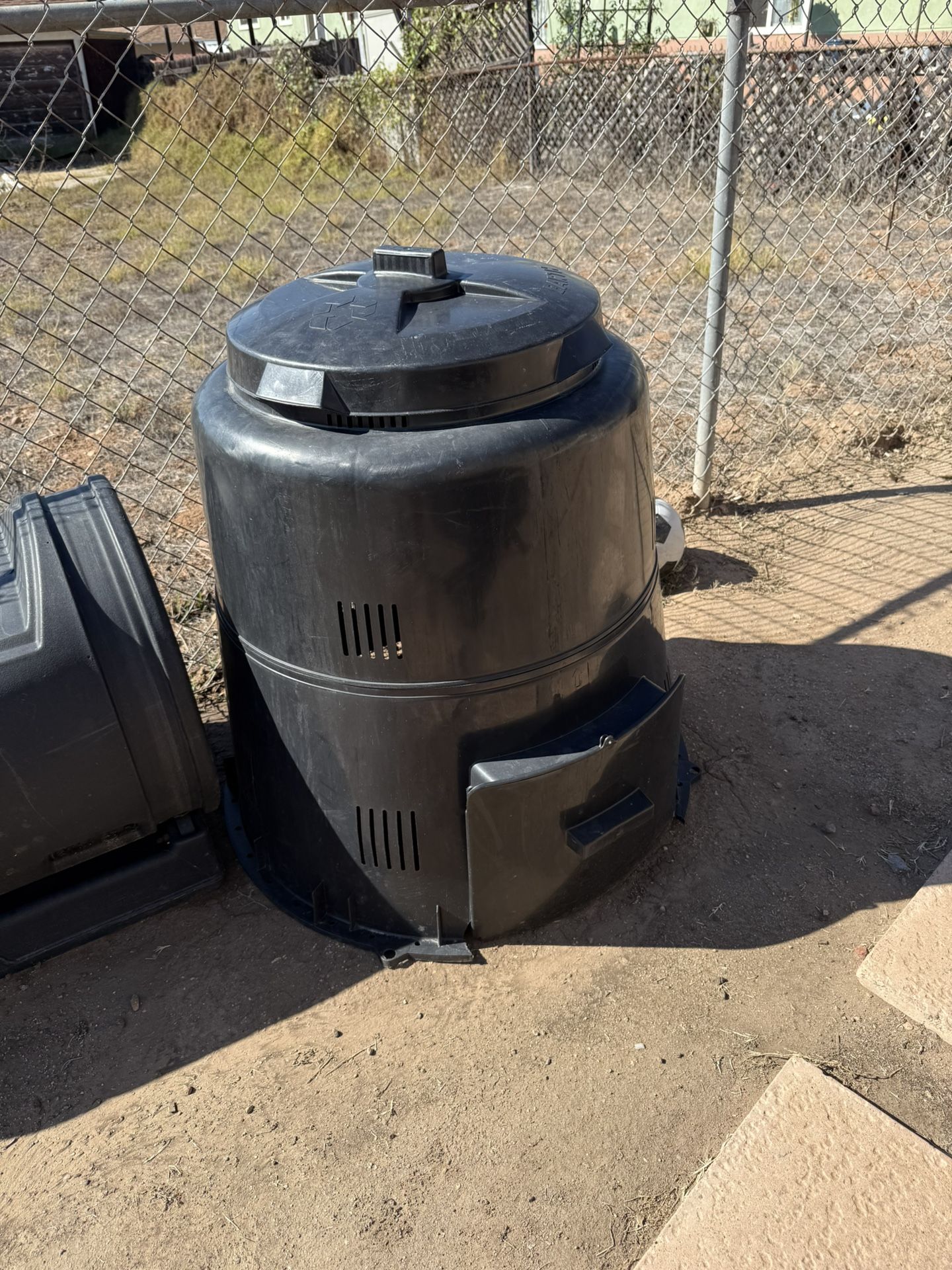 COMPOST BIN