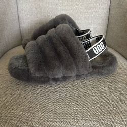 Uggs Size 4 $25 Like New