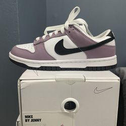 Nike Dunk Brand New Size Women 6 Men 4.5