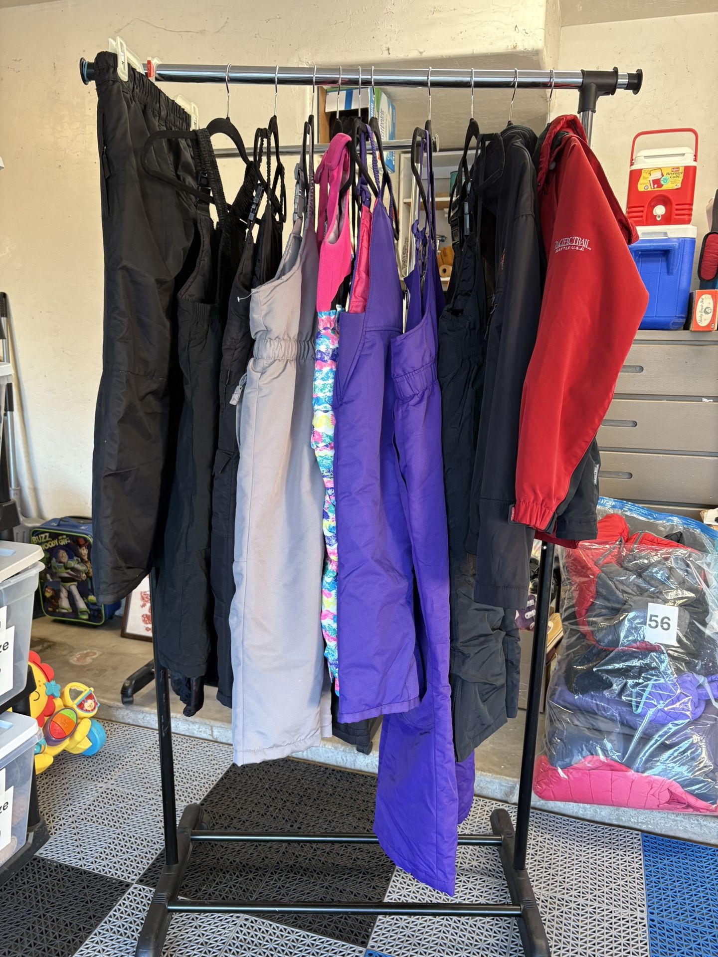 ❄️ Snow Gear❄️ All sizes Kids Adult snow jacket, pants, bibs, boots, gloves, googles