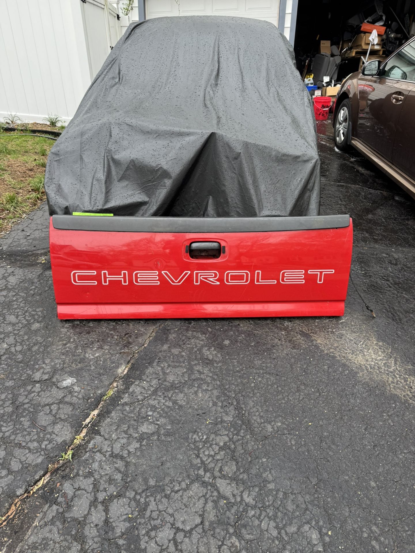 Chevrolet 99-07 Silverado 1500 Fleetside Victory Red Tailgate Chevy GMC SIERRA