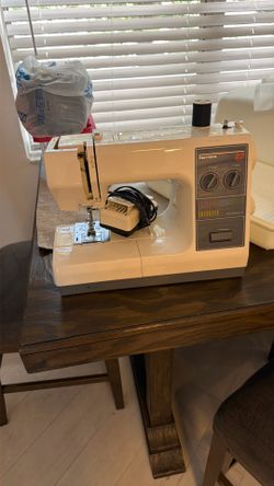 SEWING MACHINE KENMORE