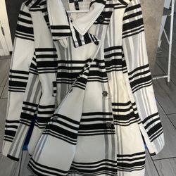 Women’s Coat Small