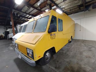 1988 GMC HyVee Food Truck 