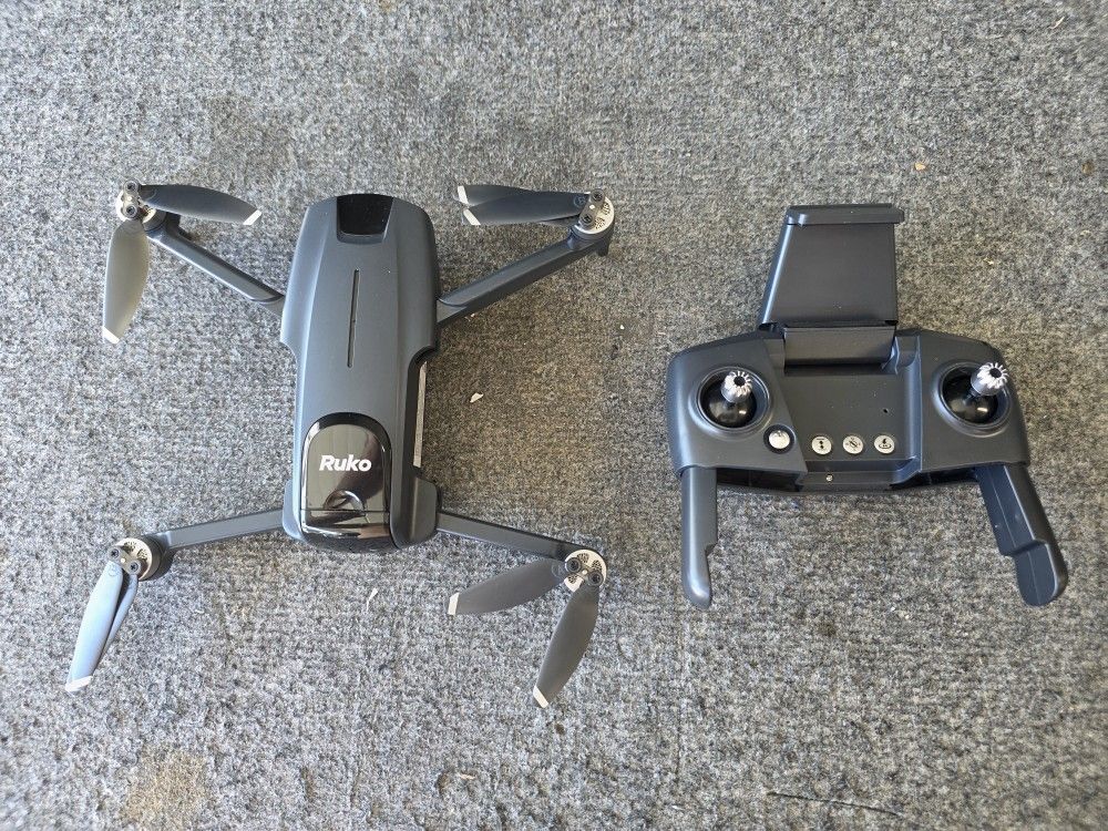 Ruko F11 Mini Drone