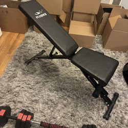 Adjustable And Foldable Weight Bench 