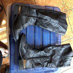 Women’s Boots Size 5.5