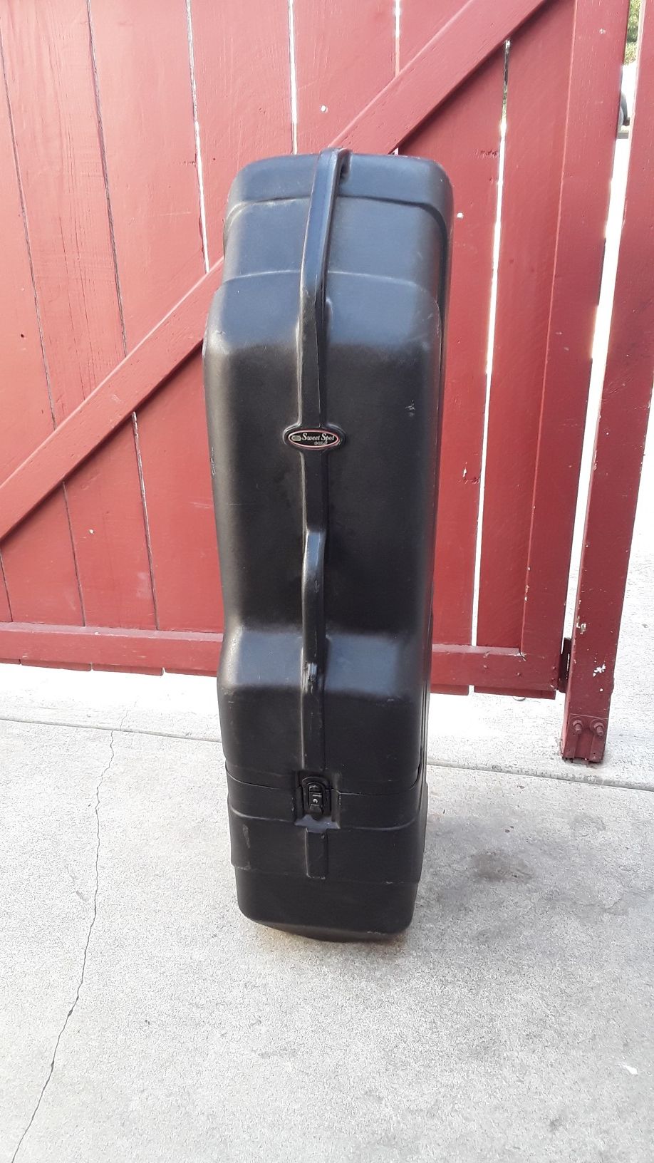 Sweet Spot Golf-Hard Travel Case w/”indestructible” Colson Wheels