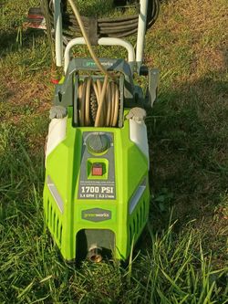 Greenworks Pressure Washer 1700PSI