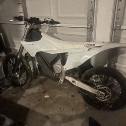 2026 Stark Varg Dirt Bike