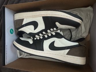 Air Jordan 1 Low - Mocha Size 9.5