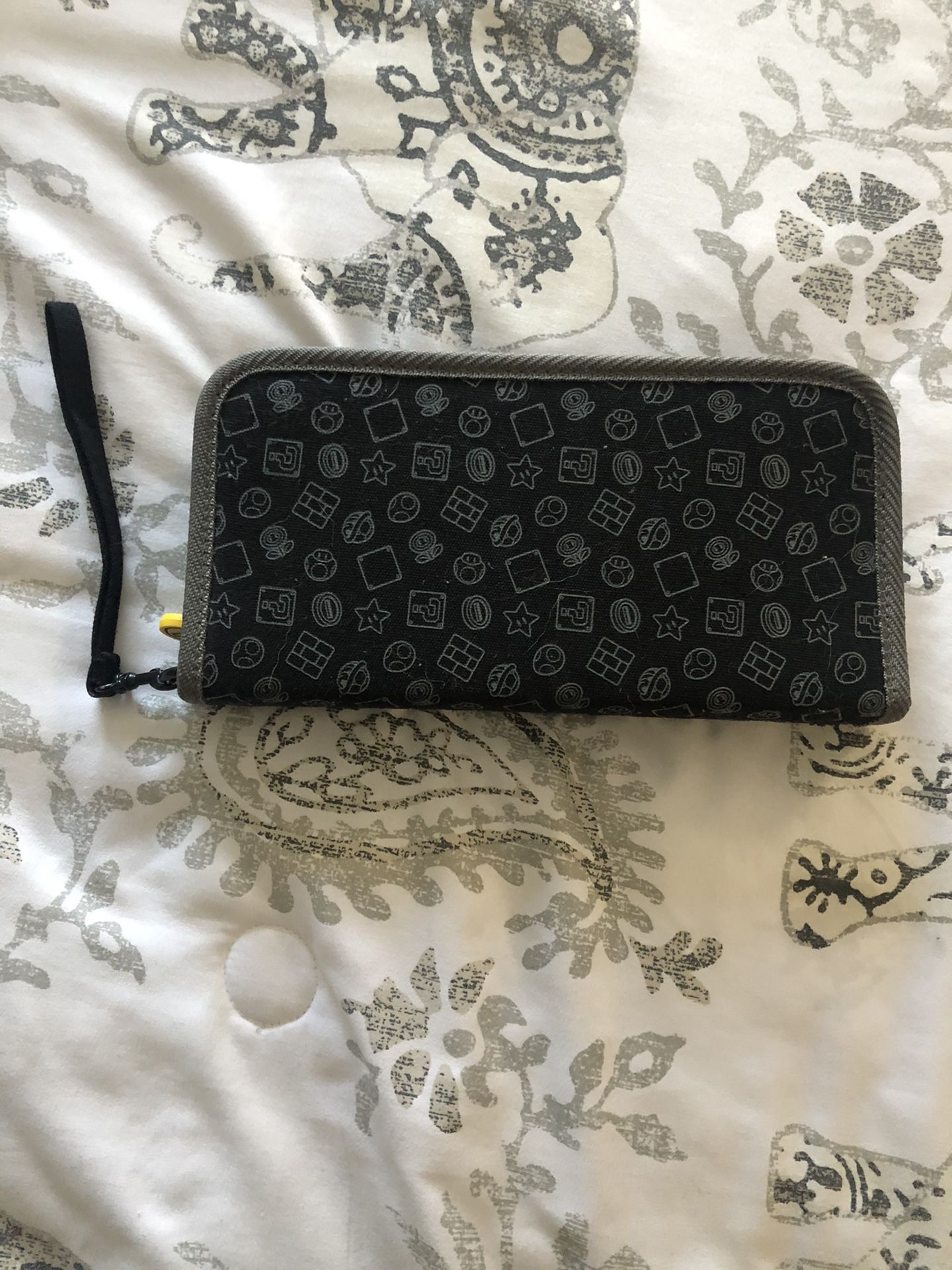 Super Mario brothers Nintendo switch case