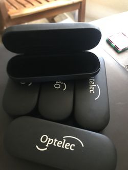 Optelec black clamshell case for glasses