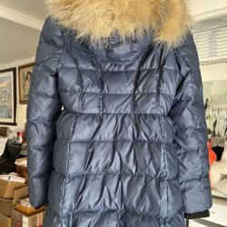 Juicy Couture Women Long navy Down Puffer Jacket Coat hooded with removable faux fur Size Small Worn twice only