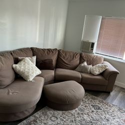 Sectional Sofa W Chaise