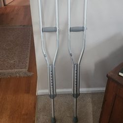 Adjustable Medical Crutches & Foam Brace For  Sleeping