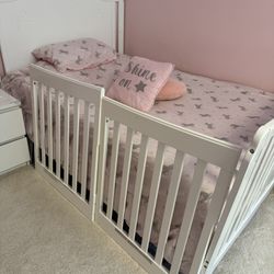 Girl convertible Baby crib And full Size Bed 