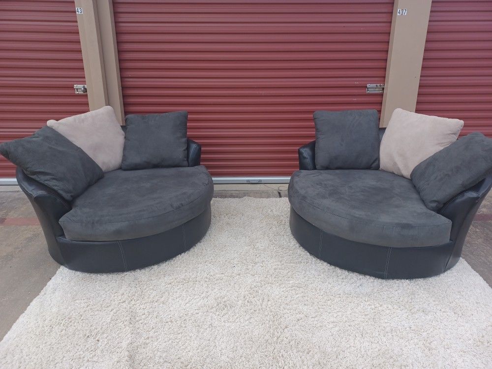 Free Delivery 🚚 Ashley Furniture Masoli Cobblestone Oversized Swivel Chairs