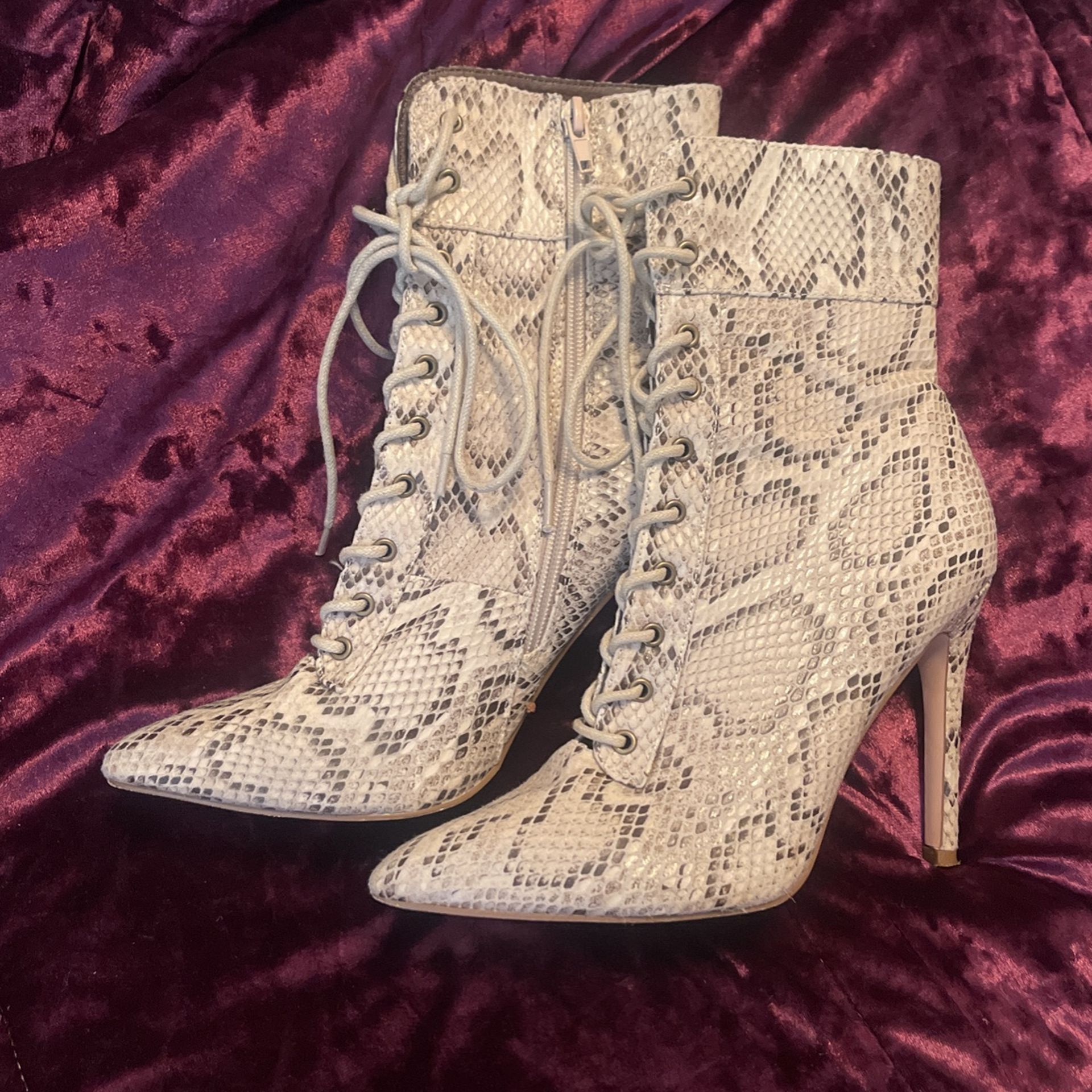 Size 7 snake print Booties
