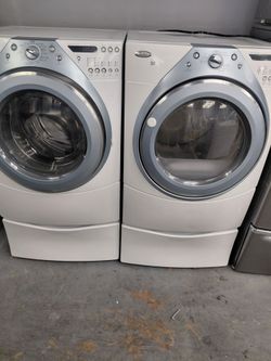 SET WASHER AND DRYER ELECTRIC