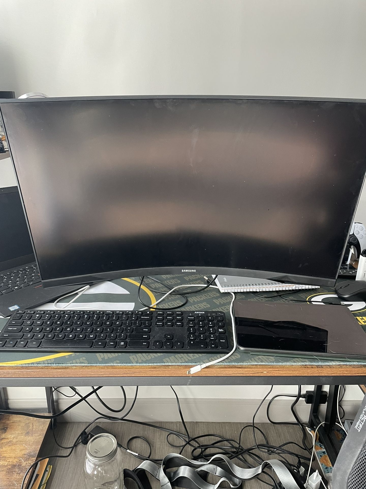 Samsung 27” Curved Monitor G55