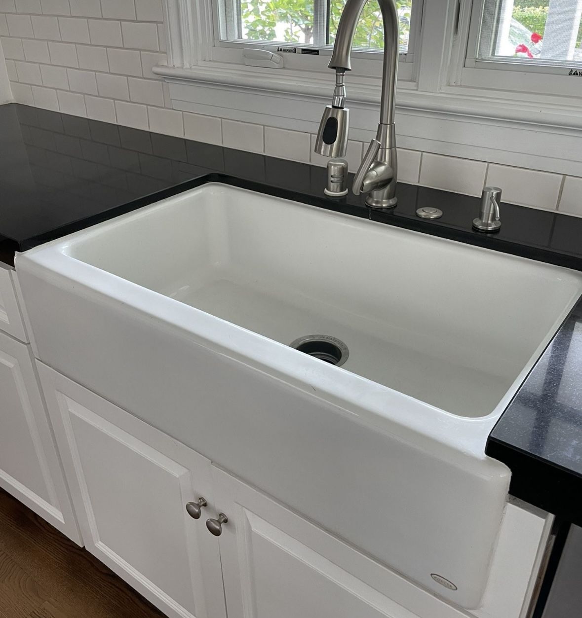Kohler cast iron sink 33 x 22