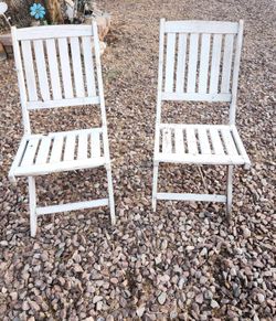 Pair Of Wood Folding Outdoor/Patio Chairs 