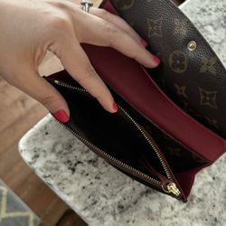 LV Wallet