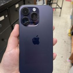 iPhone 14 Pro 256 Gb Unlocked, Comes With Store Warranty 