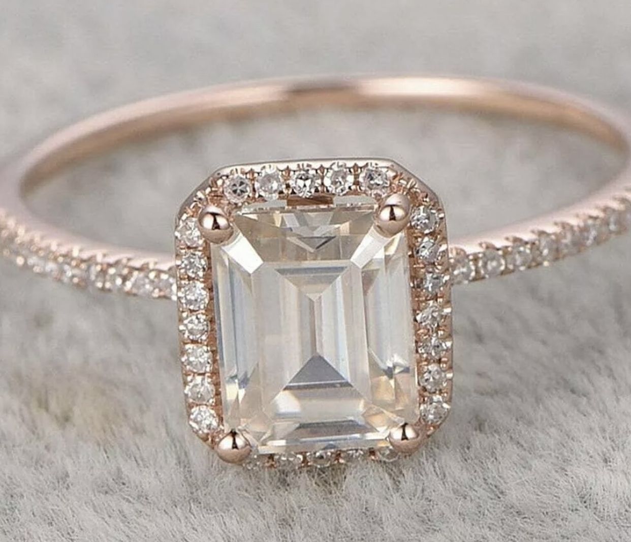 Certified Natural 3.9 TCW Diamond Wedding Engagement Ring