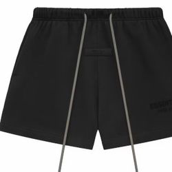 Essential Shorts Size L