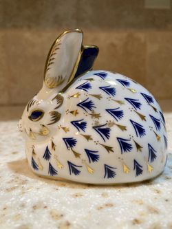 Royal crown derby English bone china bunny rabbit