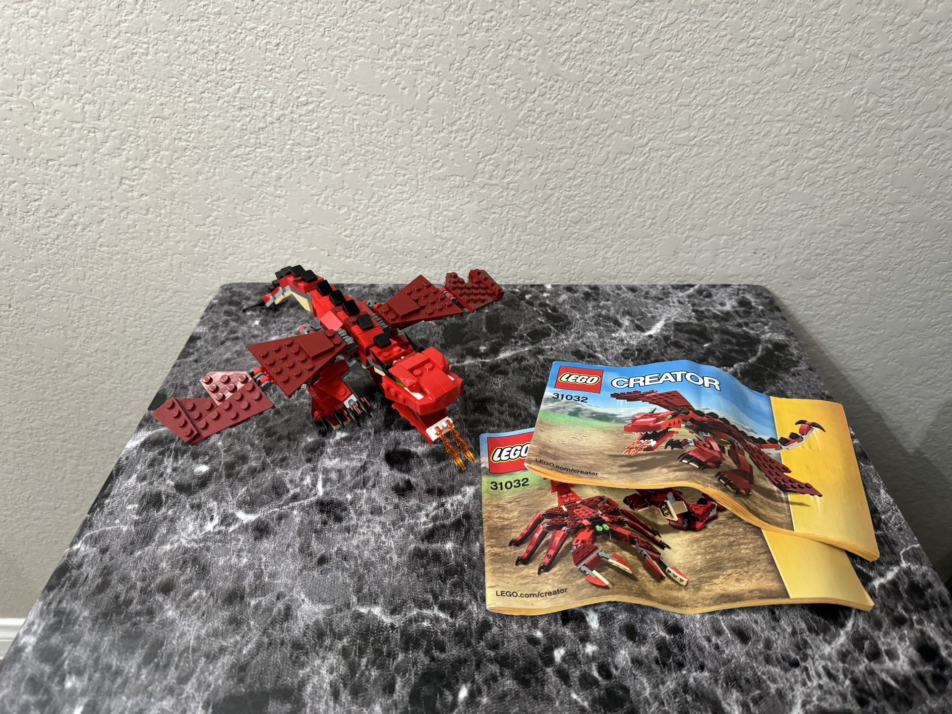 LEGO CREATOR: Red Creatures (31032)