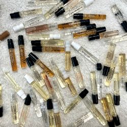 Random Set Of 3 Perfume Samples Without Card