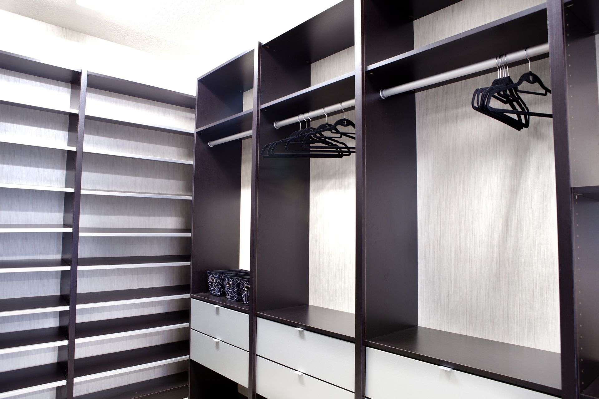 Custom Closets & Organization