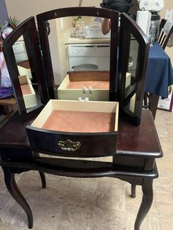 Mirror Drawer